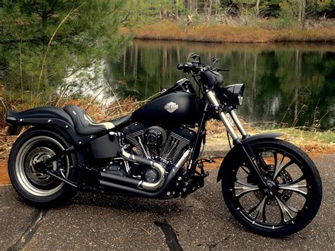 Sink deep into the depths of its low custom seat. . Harley night train for sale